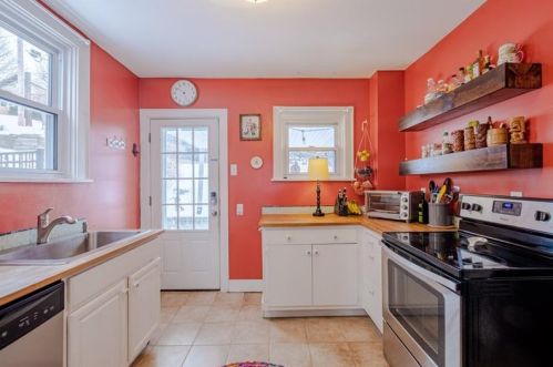 1041 Biltmore Ave, Pittsburgh PA 15216-2305 exterior