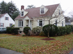 181 Christina St, Newton, MA 02461-1915