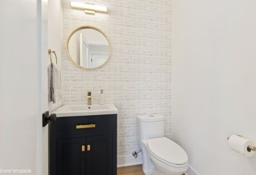 715 48th St, Chicago IL 60609-1803 exterior