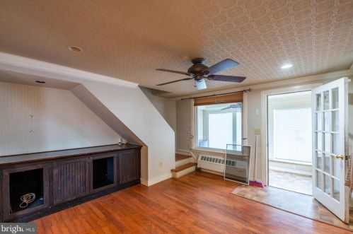 388 Hanover St, Pottstown PA 19464-5327 exterior