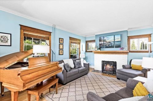 4211 Robinson St, Duluth MN 55804-2113 exterior