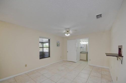 509 Floresta Dr, Fort Pierce FL  34983-8613 exterior