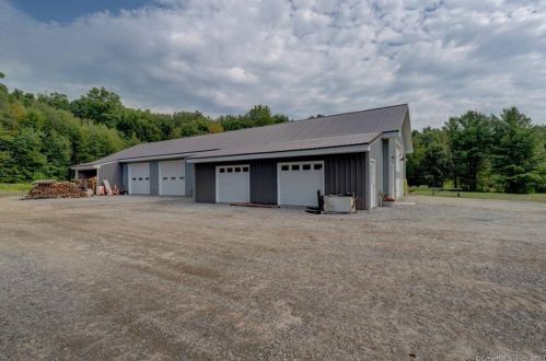 325 Hl Rd, Torrington CT 06790-5834 exterior