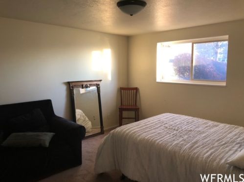 1201 Cottonwood Hl Dr, Sandy UT 84094-0837 exterior