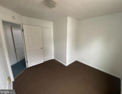 11 Jackson St, Primrose PA 17901-2632 exterior