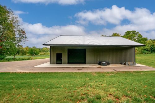 09222 23 1/2 St St, Gobles MI 49055-9253 exterior