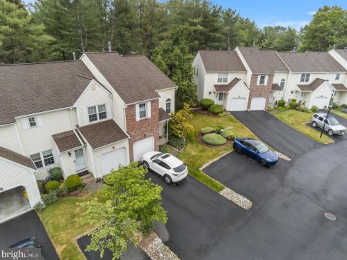 24 Revere Ct, Trenton NJ  08628-3610 exterior