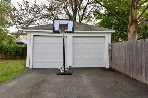 15 Cleveland Rd, Salem MA 01970-4415 exterior