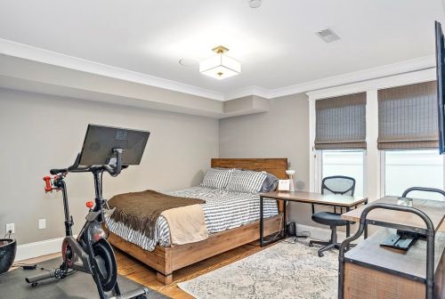 96 Bolton St, Boston MA 02127-1106 exterior