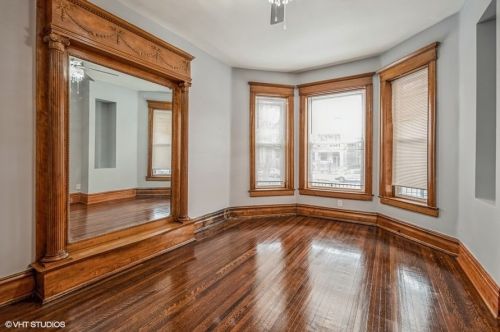 5327 Michigan Ave, Chicago IL 60615-4625 exterior