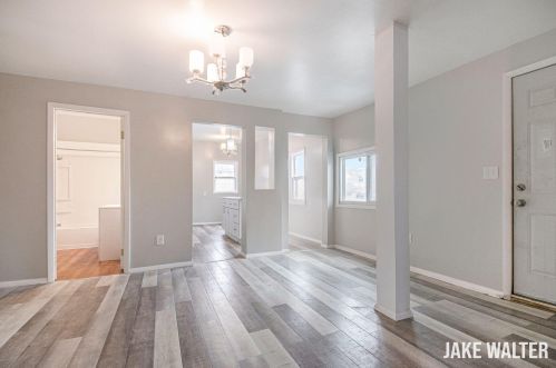 506 Dickinson St, Grand Rapids MI 49507-2605 exterior