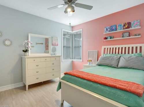 3710 3 Ave, Naples FL 34119-2616 exterior