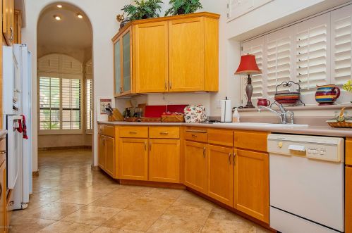 5829 Golden Eagle Dr, Tucson AZ 85750-0817 exterior