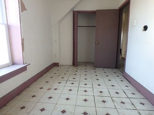 8305 Burley Ave, Chicago IL exterior