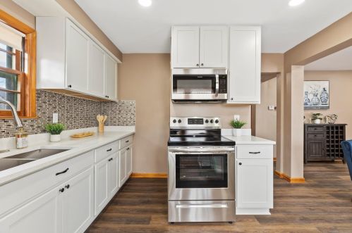 3057 35, Milwaukee WI 53215-4126 exterior