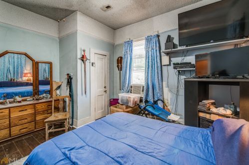 702 Fraser St, Atlanta GA 30315-1245 exterior