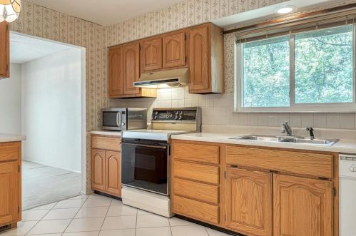 12079 Craig Vw Dr, Saint Louis MO 63146-5211 exterior