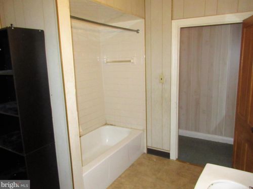 205 High St, Hanover PA  17331-2911 exterior