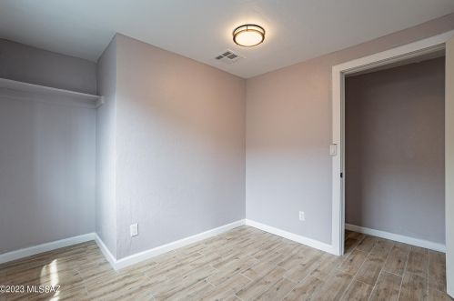 29 Pennsylvania Dr, Tucson AZ  85714-2640 exterior