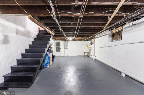 102 Wl Ave, Manor PA 19036-1303 exterior