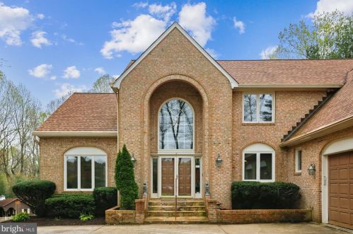 17028 Barn Ridge Dr, Silver Spring, MD 20906-1106