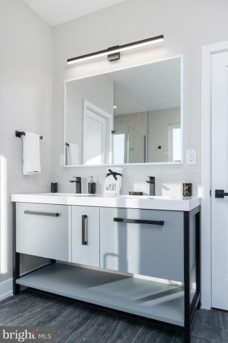 1308 Hancock St, Philadelphia PA 19148-4724 exterior