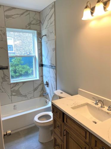 6224 Artesian Ave, Chicago IL  60629-1210 exterior