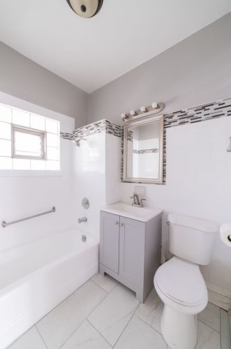 129 21 Ave, Broadview IL 60153-1474 exterior