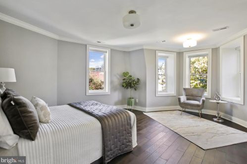 2208 Q St, Washington DC 20001-1955 exterior