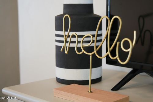 6332 13th Pl, Phoenix AZ  85014-1423 exterior