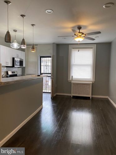 6242 Hazel Ave, Philadelphia PA 19143-1937 exterior