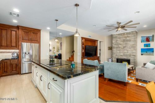 15426 4 Ave, Phoenix AZ 85041-3182 exterior