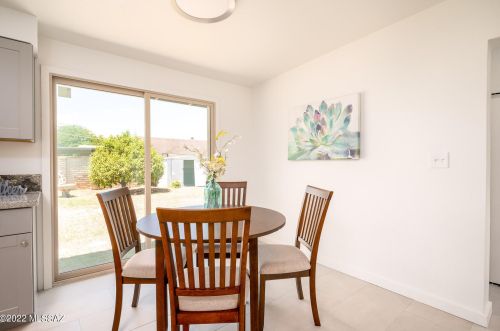 1010 Del Valle Ave, Tucson AZ  85711-5241 exterior