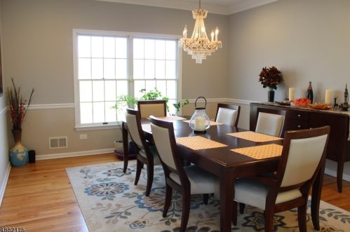 32 Grayson Dr, Montgomery NJ  08502-4916 exterior