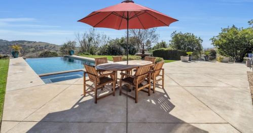 1403 Souza Dr, Folsom CA 95762-7559 exterior