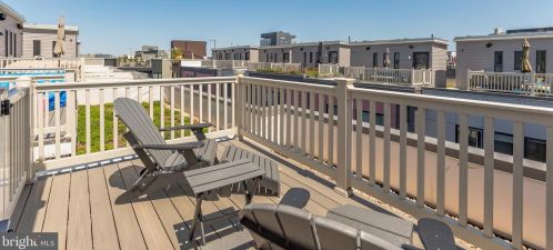 307 Green St, Philadelphia PA 19130-3914 exterior