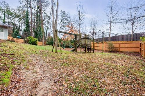 2715 Claridge Ct, Atlanta GA 30360-2028 exterior