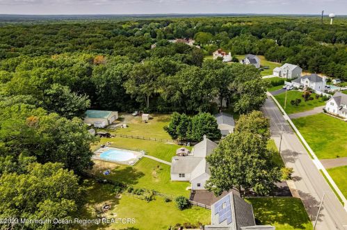 747 Dorathys Ln, Jackson Twp, NJ 08527-3540