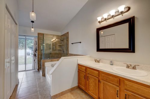 1011 Alexandria Ave, Fort Pierce FL 34953-3401 exterior