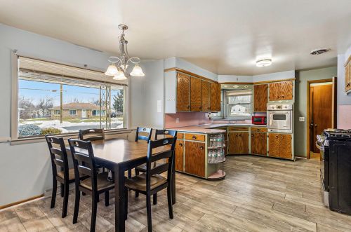 1408 Meadowlane Dr, Grand Rapids MI 49508-4655 exterior