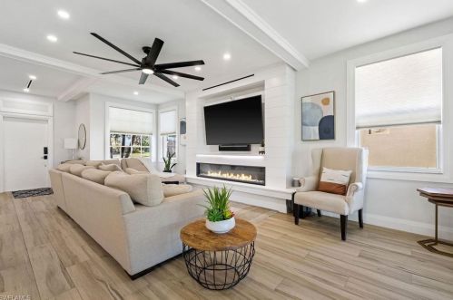 740 Cherry Blossom Ct, Naples FL 34120-1493 exterior