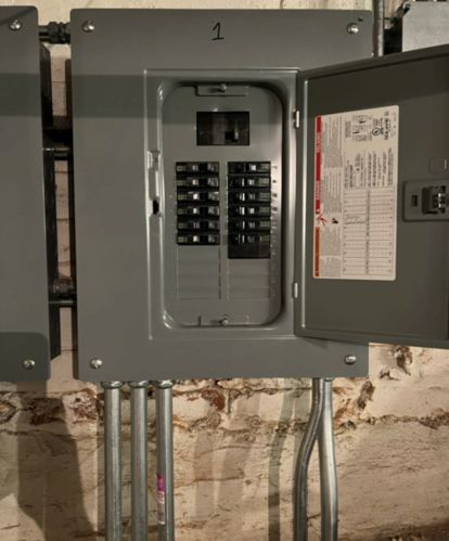 7527 Champlain Ave, Chicago IL 60619-2222 exterior