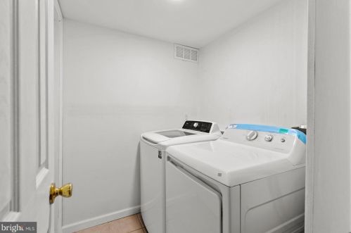 204 Blackfoot Trl, Browns Mills NJ 08015-6213 exterior