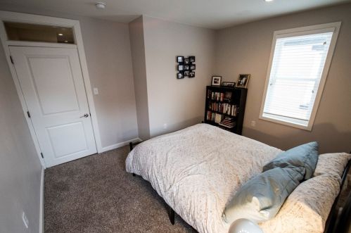 183 Home St, Pittsburgh PA  15201-2933 exterior