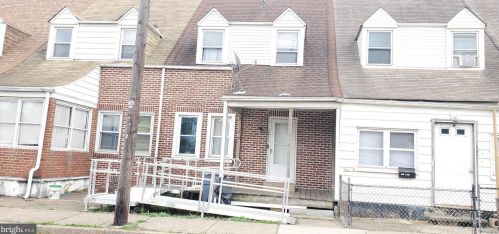 206 Broomall St, Chester PA 19013-3415 exterior