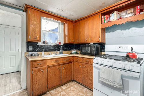 1925 Vly St, Meskegon MI 49442-5929 exterior