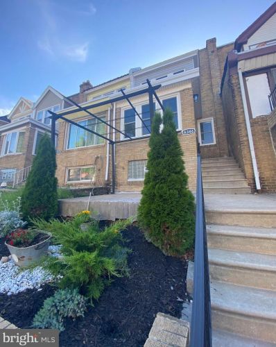 6346 18th St, Philadelphia, PA 19141-1450