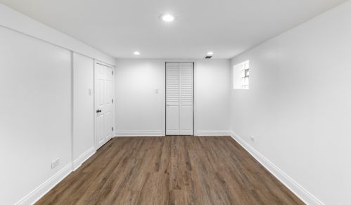 5009 Lavergne Ave, Chicago IL 60638-5831 exterior