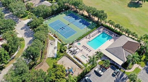 1673 Morning Sun Ln, Naples FL 34119-3316 exterior