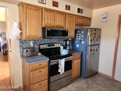 177 Abrego Dr, Green Valley AZ 85614-3639 exterior